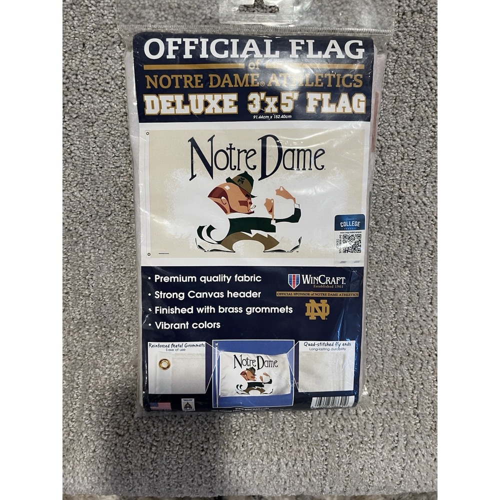 NEW College NCAA Official Football Premium 3 x 5 Ft NOTRE DAME IRISH Flag Banner